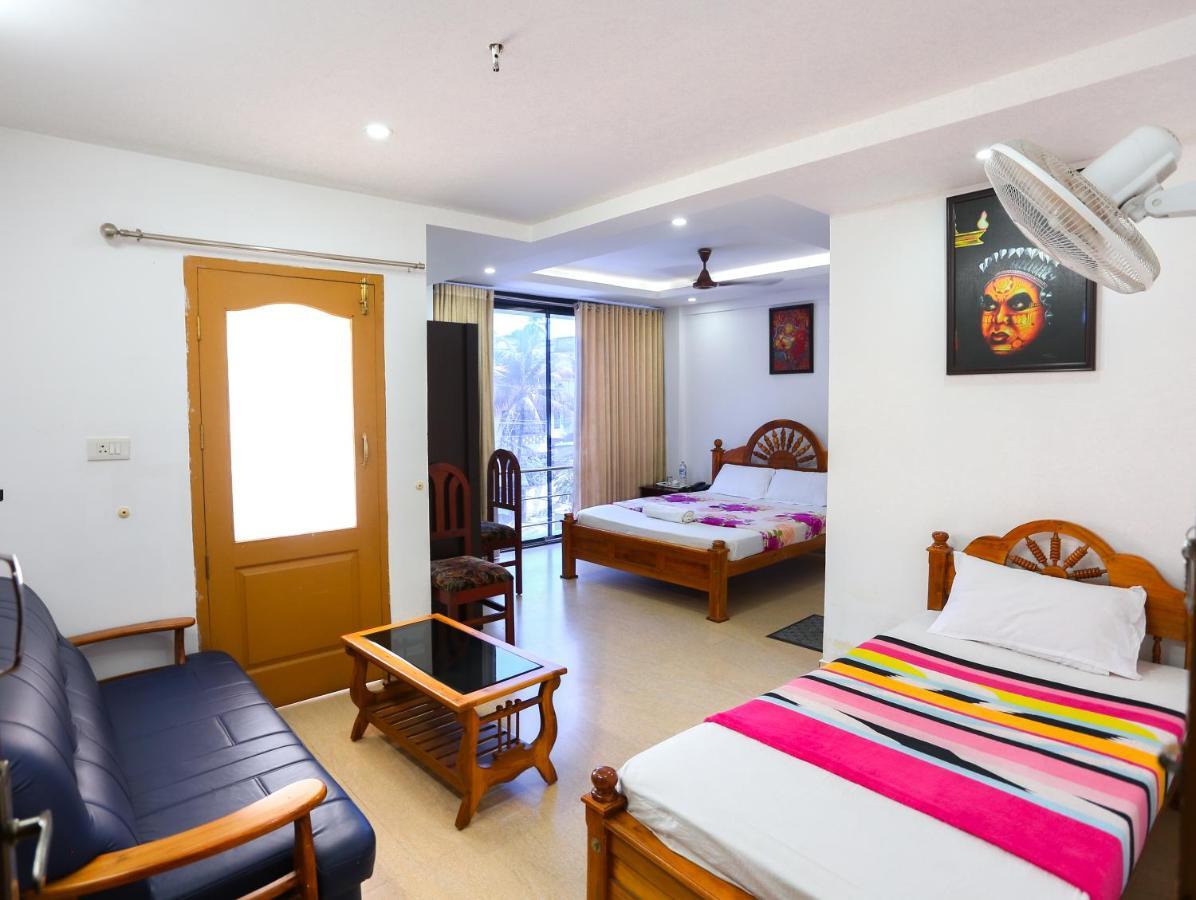 Hare Krishna Inn Guruvāyūr Kültér fotó